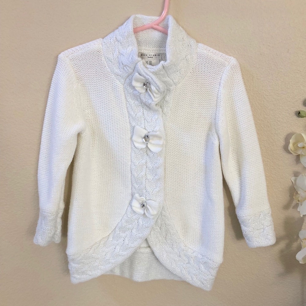 Max Studio sweater for little girl